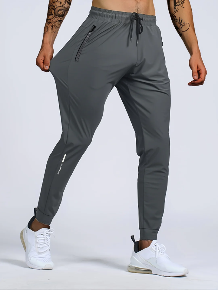 Atmungsaktive Herren Freizeithose für Männer, dehnbar und komfortabel, geeignet für Sport und Alltag.