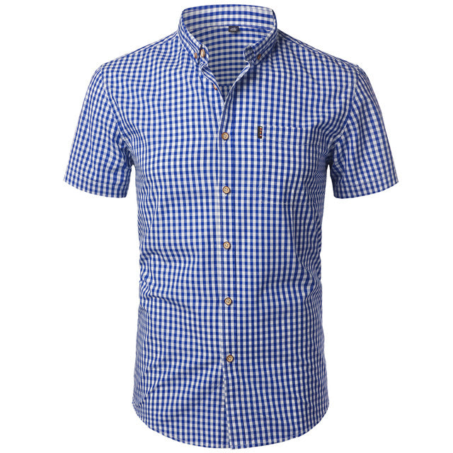 Elegantes Herren Kurzarmhemd mit klassischem Karomuster, zeitlos und bequem für den Sommer.