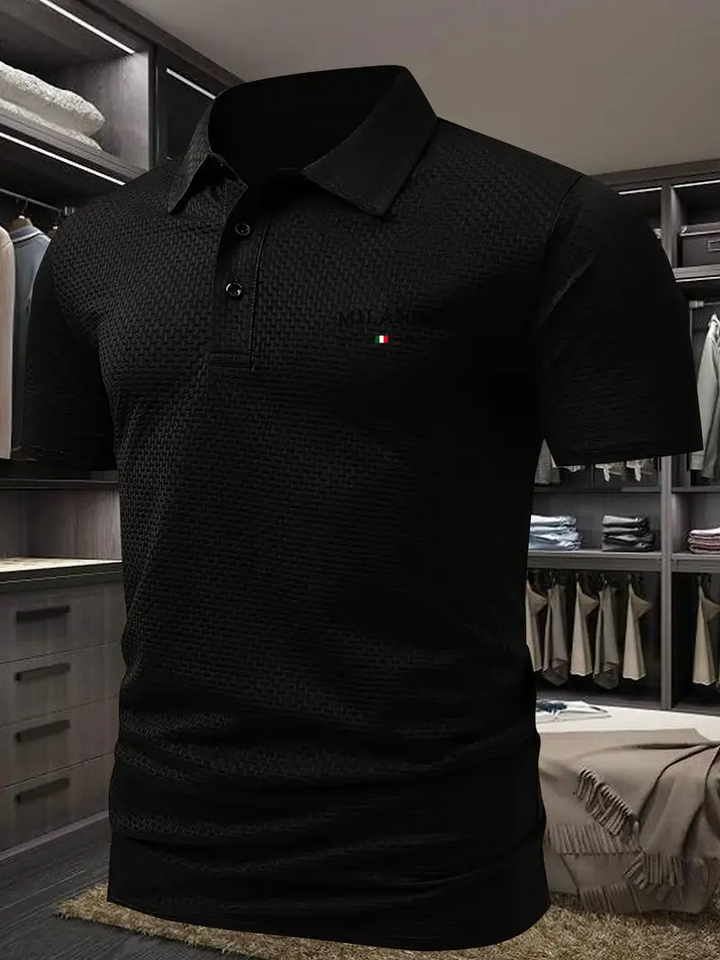 Modernes Herren Golfhemd, Kurzarm-Design in hochwertiger Herrenbekleidung, stilvoll & bequem.