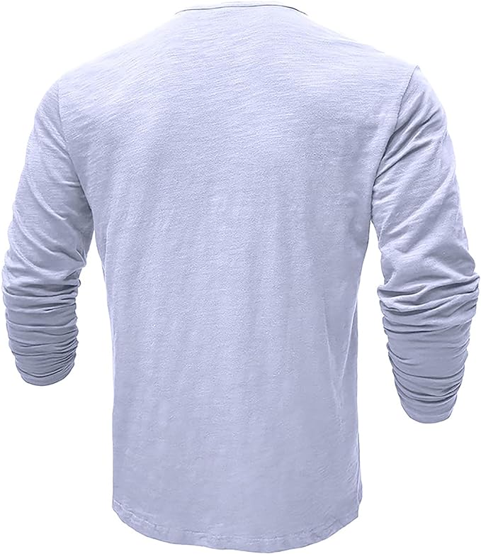 Stofftextur des Herren Langarmshirts, weich und atmungsaktiv, ideal für komfortable Alltagskleidung.