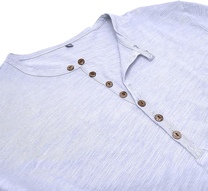Modisches Herren Langarmshirt in Blau, locker geschnitten, bequeme Freizeitmode für den modernen Mann.