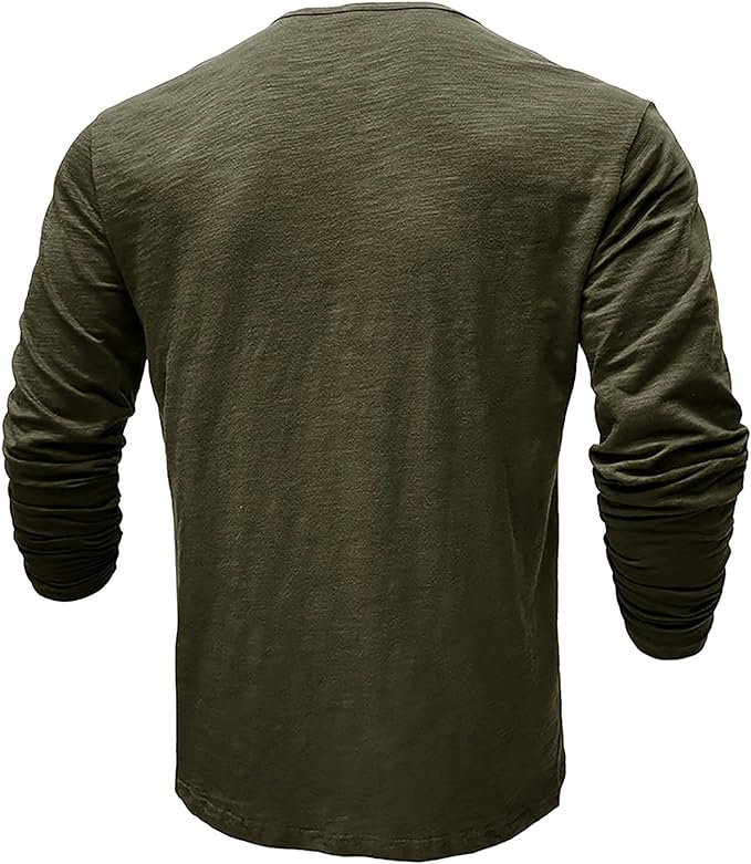 Rückenansicht des bequemen Herren Langarmshirts, lockere Passform, optimal für entspannte Tage.