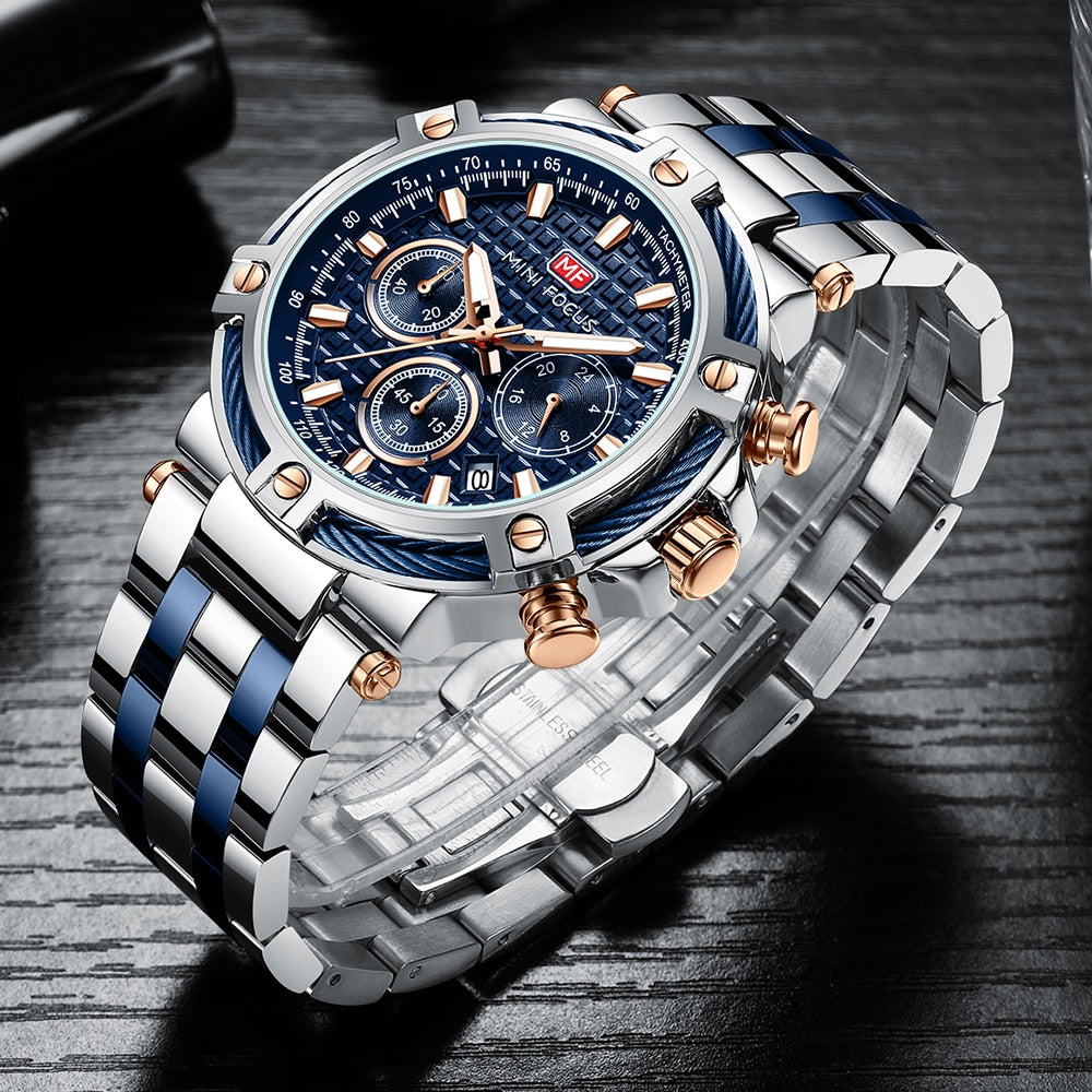 Klassische Herrenuhr aus Edelstahl mit präzisem Quarzwerk & hochwertigem Lederarmband.