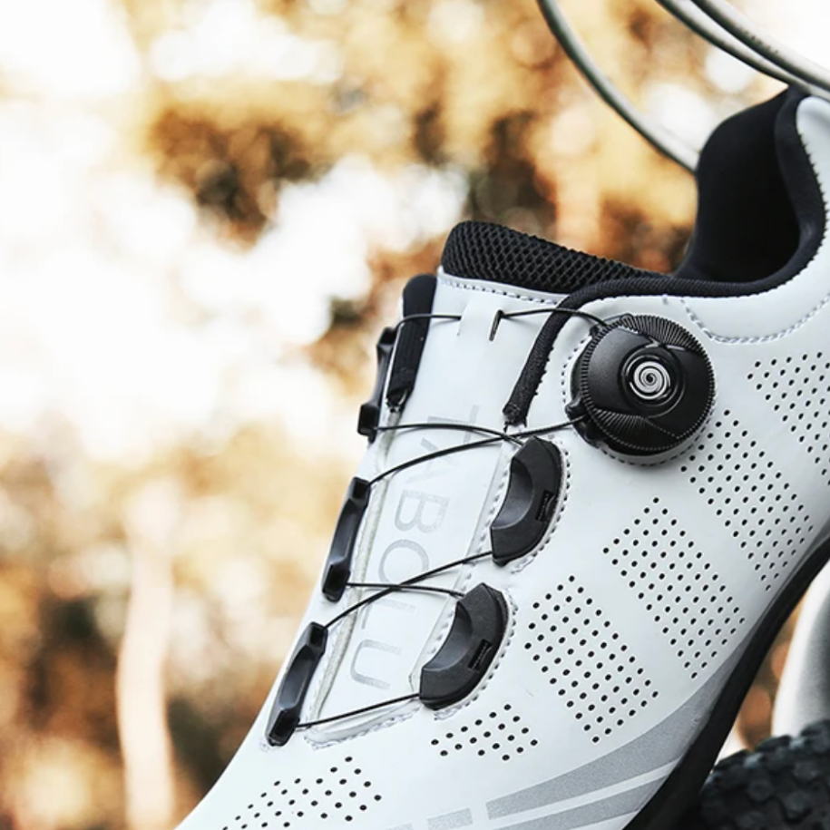 Herren Orthopädische Fahrradschuhe, schwarze Radschuhe für Komfort & Leistung im Radsport, ergonomisches Design.