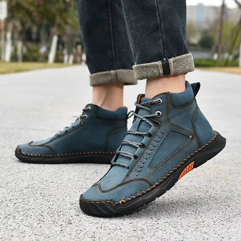 Profilsohle Herren Gehschuh Angus, rutschfestes Design für sicheren Tritt auf Wald- & Feldwegen.