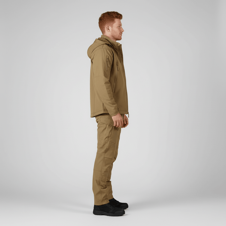 Wasserdichtes Herren Outdoor-Set Eli. Winddichte Funktionskleidung für Wandern & Sport.