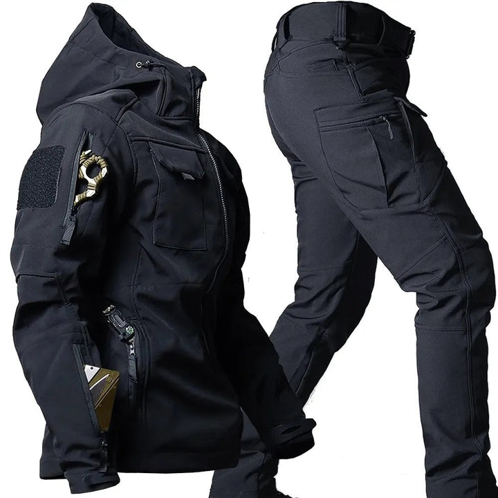 Funktionales Softshell Set für Herren, winddicht & wasserabweisend, perfekt für Outdoor-Abenteuer & Sport.