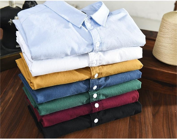 Hochwertiges Herren Oxford-Hemd, Langarm. Eleganter Begleiter für Business-Meetings und Abendveranstaltungen.