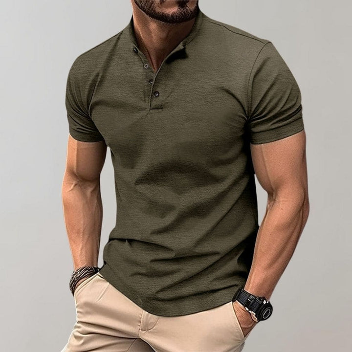 Herren Polo Shirt in Blau, perfekt für Casual Mode und Business Casual. Kurzarm Polohemd für Eleganz & Komfort.