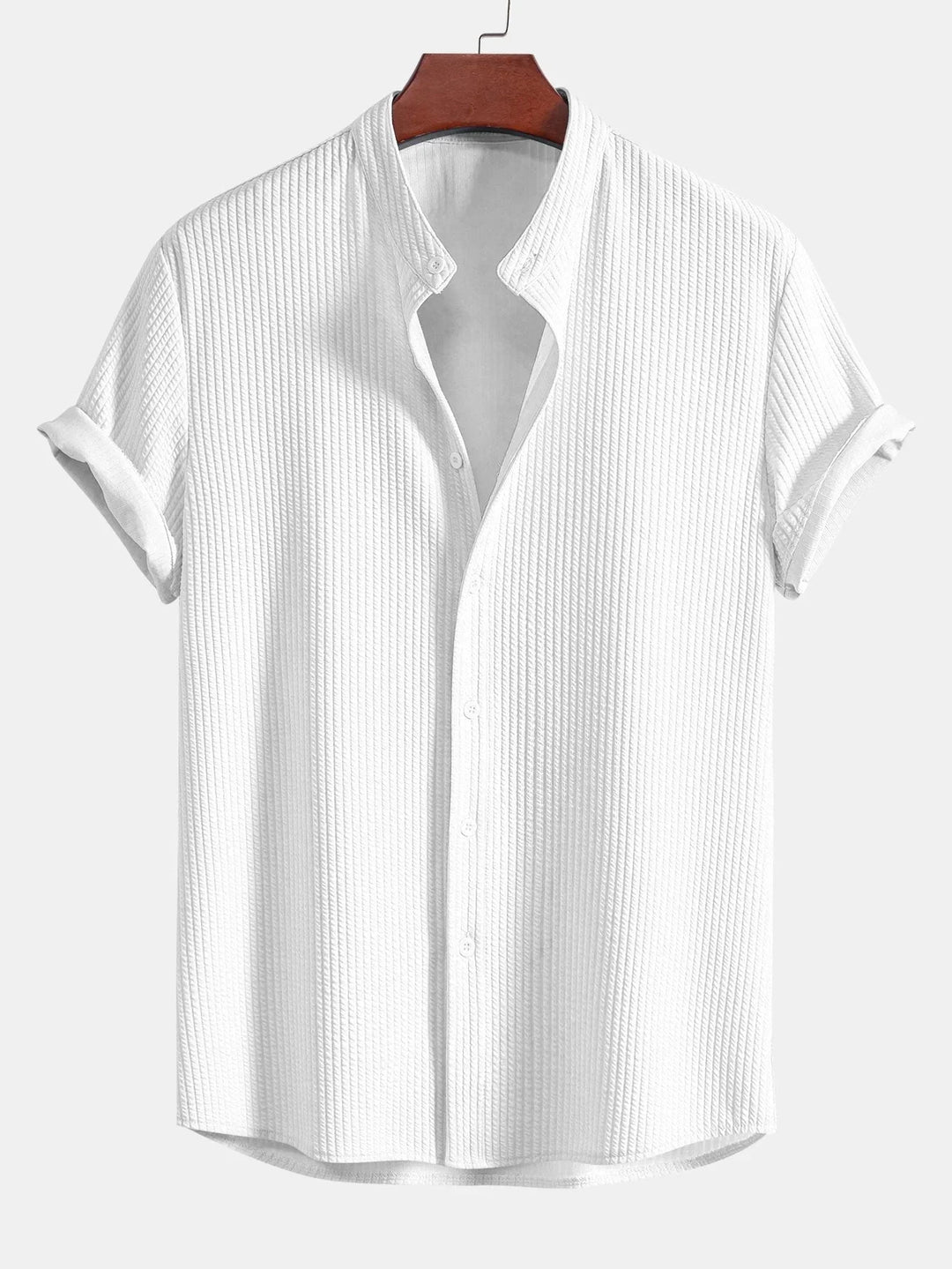 Vielseitiges Herren Polo mit elegantem Stehkragen. Ideal für Freizeit, Business Casual & Sommer.
