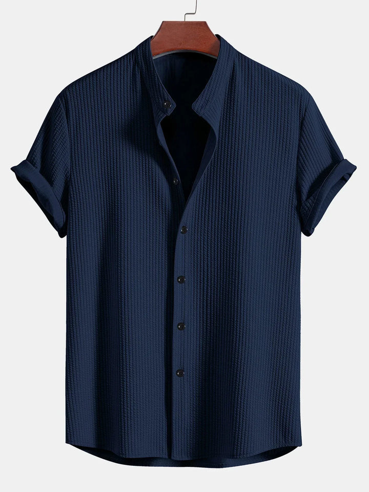 Elegantes & komfortables Herren Polo Shirt mit Stehkragen. Ein Must-have für Business Casual.