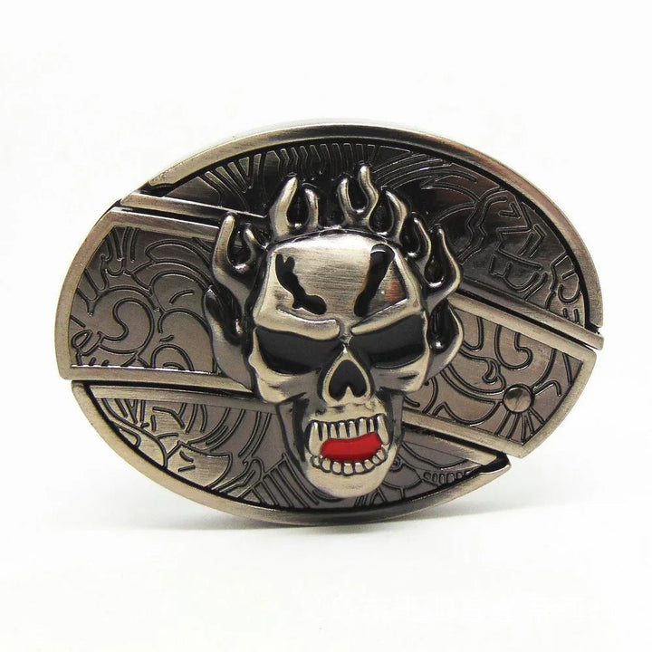 Herren Gürtel im Gothic-Stil mit detailreicher Metallschnalle; ideales Rock-Accessoire.