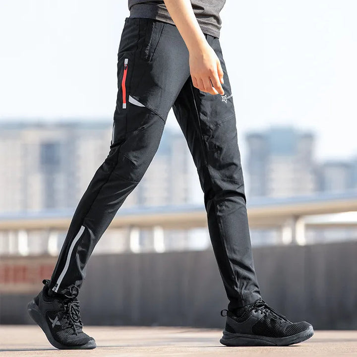 Atmungsaktive Herren Fahrradhose mit Polsterung, ideal für Frühling & Sommer. Komfortable Sportbekleidung.