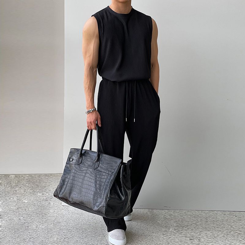 Komfortables Herren Rippstrick Set: Weiches, elastisches Rippstrick-Set für Männer. Ideal für zu Hause und unterwegs.