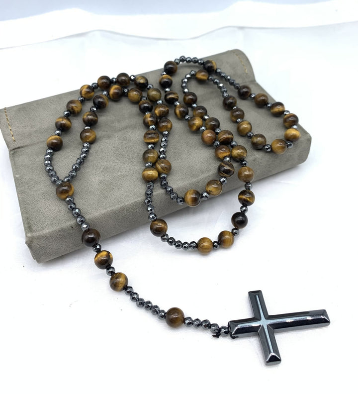 Stilvolle Herren Halskette: Rosenkranz mit verschiedenen Edelsteinen & Kreuz-Anhänger.