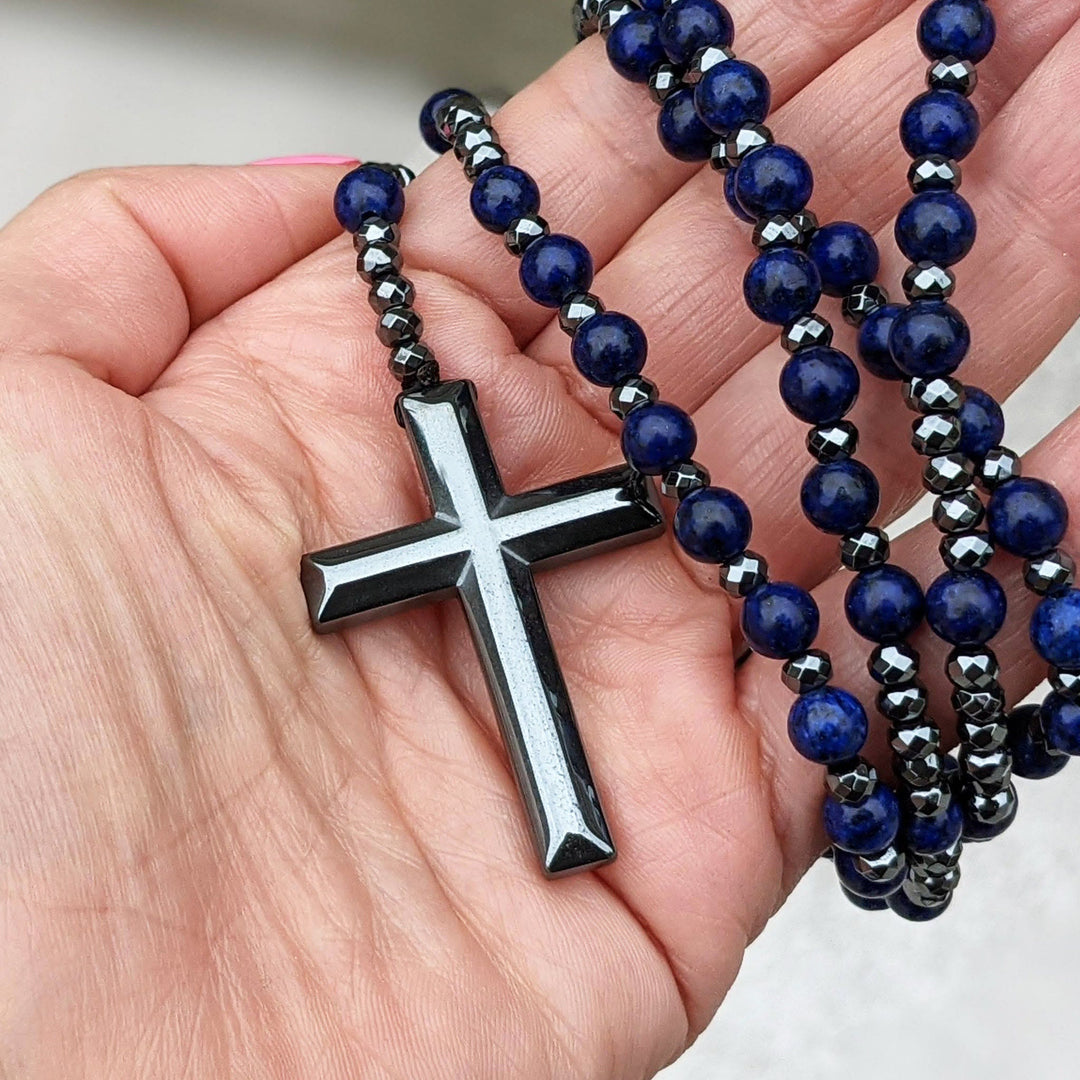 Spiritueller Männerschmuck: Rosenkranz Halskette mit Jaspis & Kreuz-Anhänger.