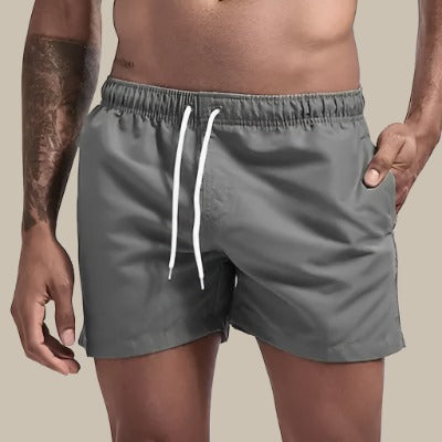Moderne Herren Schwimmshorts: schnelltrocknend, komfortabel, stilvoll für Pool & Strand.
