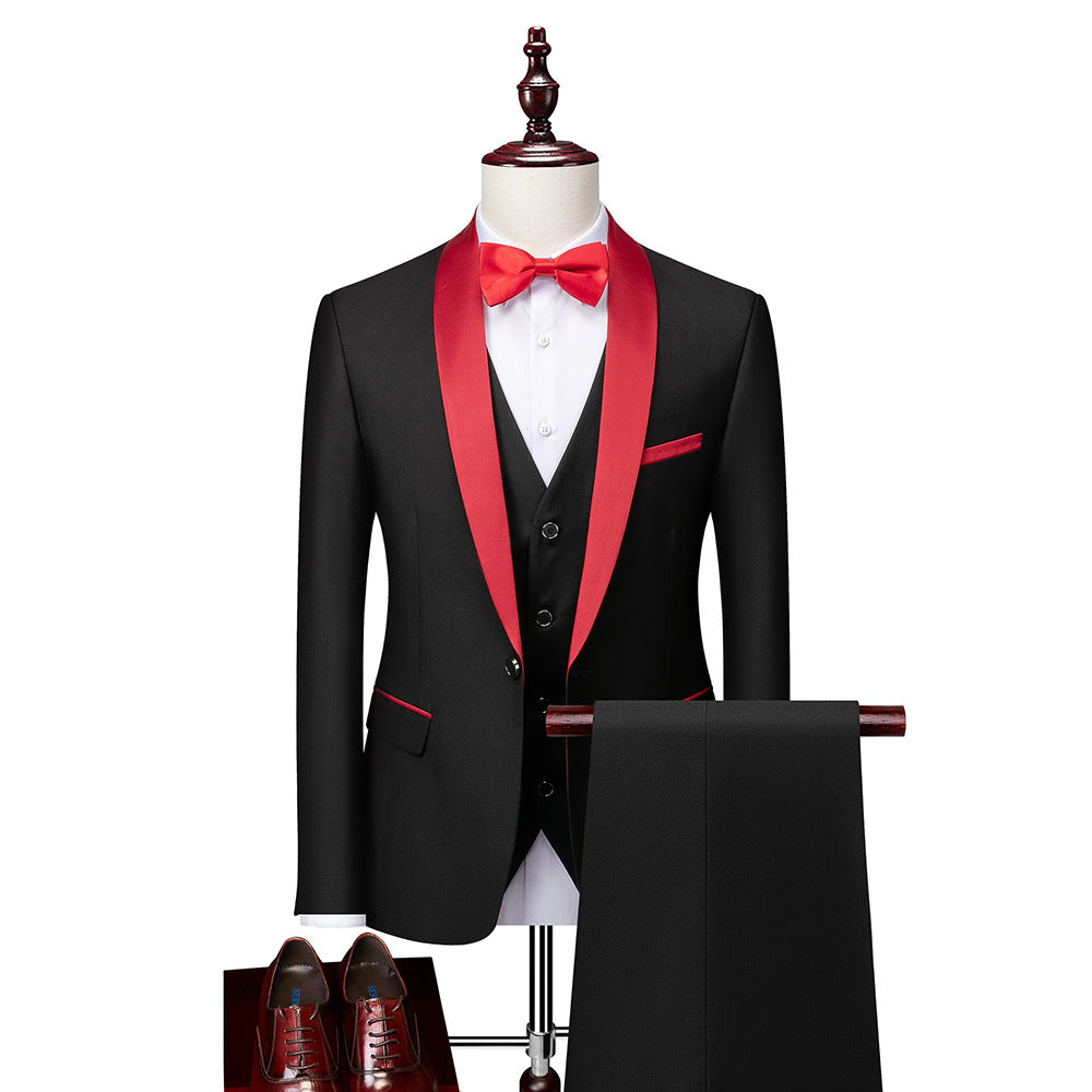 Stylischer Herren Anzug, dreiteilig und slim-fit. Zeitlose elegante Herrenmode für jeden Anlass.