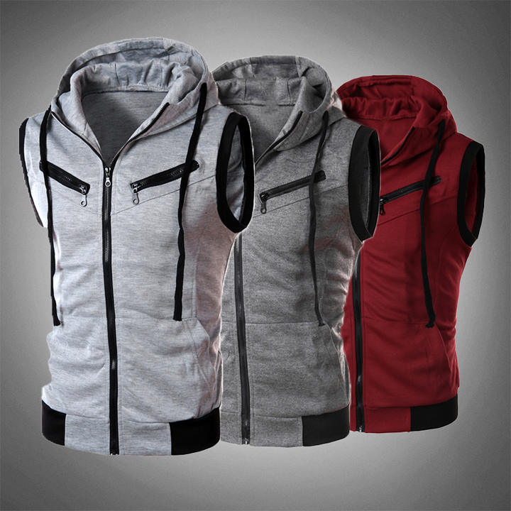 Bequeme Herren Kapuzenweste im Slim-Fit Design, ideal für entspannte Tage oder sportliche Aktivitäten.