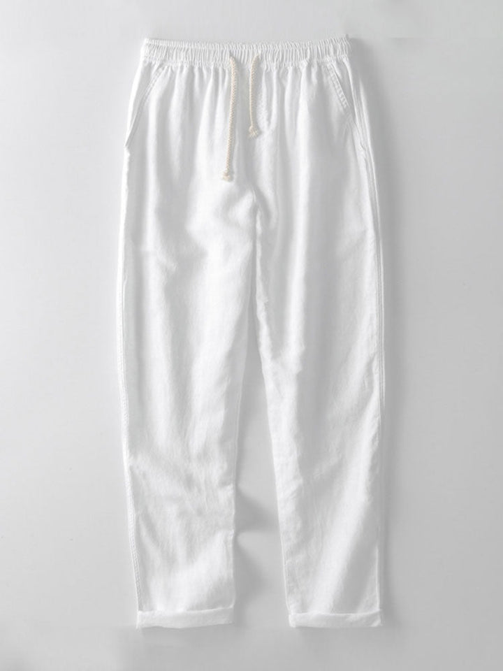 Vielseitiges Herren Hemd & Hose Set, perfekt für Sommeroutfits, von Freizeit bis Business Casual.