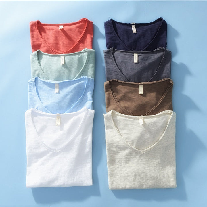 Herren Sommer T-Shirt mit V-Ausschnitt, atmungsaktiv und leicht für Freizeit & Casual Look.