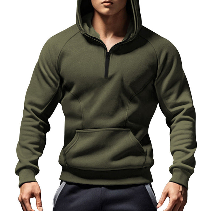 Bequemer Herren Kapuzenpullover für Freizeit & Outdoor, mit halbem Reißverschluss und geräumigen Taschen.