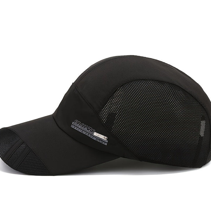 Detailansicht: Atmungsaktive Herren Sportkappe mit Mesh-Einsätzen. Ideal für UV Schutz im Sommer.