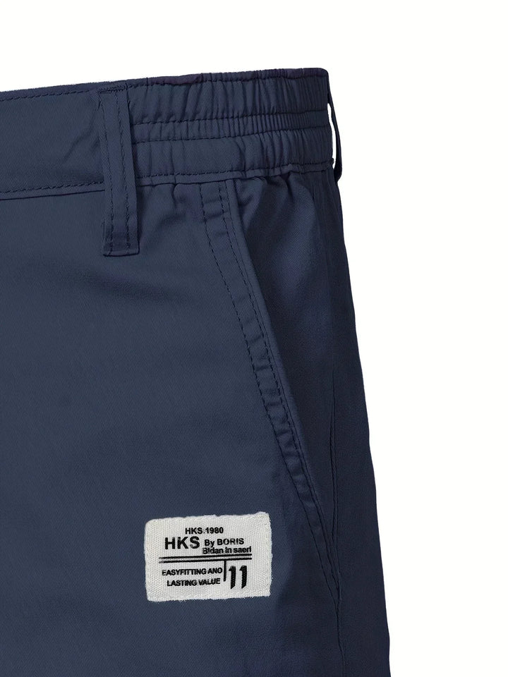 Atmungsaktive Herren Fitnessshorts Grau: leicht, bequem, für jede Sportart geeignet.