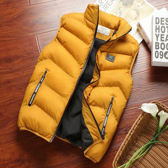 Lässige Herren Freizeit Steppweste, bequem & warm, mit Reißverschluss, perfekt für alle Outdoor-Aktivitäten.