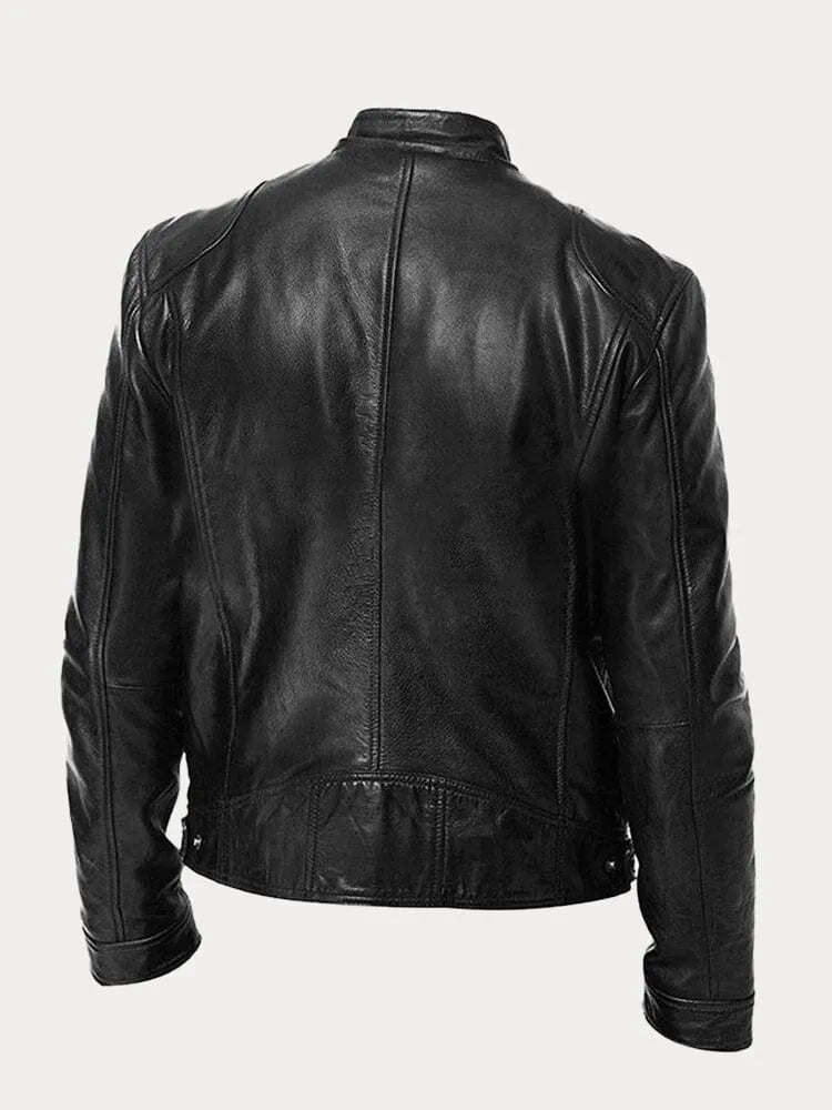 Stilvolle Herrenjacke, eine robuste und elegante Wahl. Vielseitiges Outfit für moderne Männer in Herbst/Frühling.