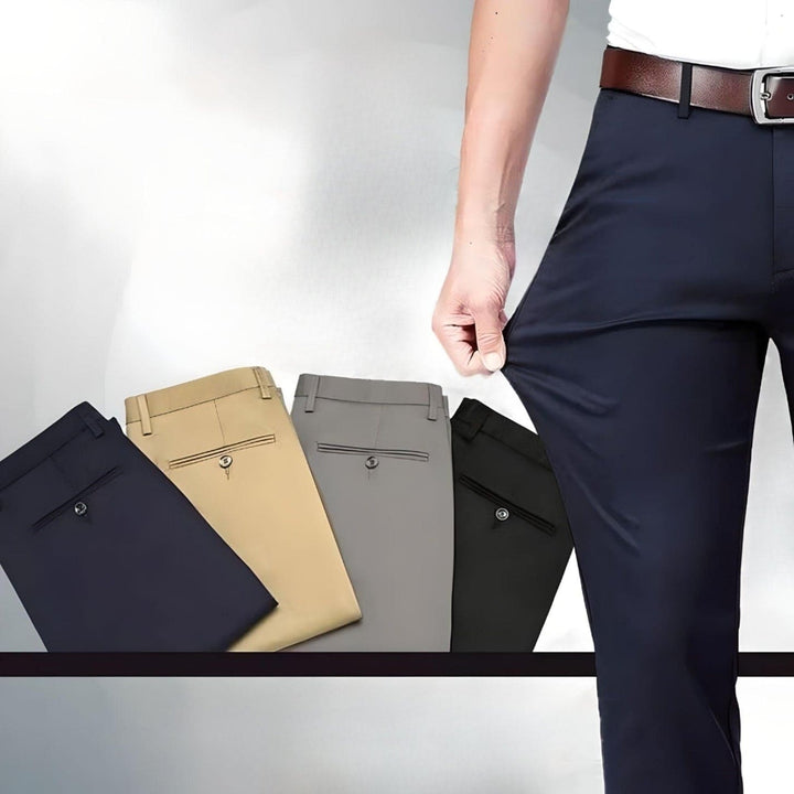 Ganzjährige Herren Stretchhose Alex. Elegant, bequem & Slim Fit – perfekt als Business- oder stilvolle Alltagshose.