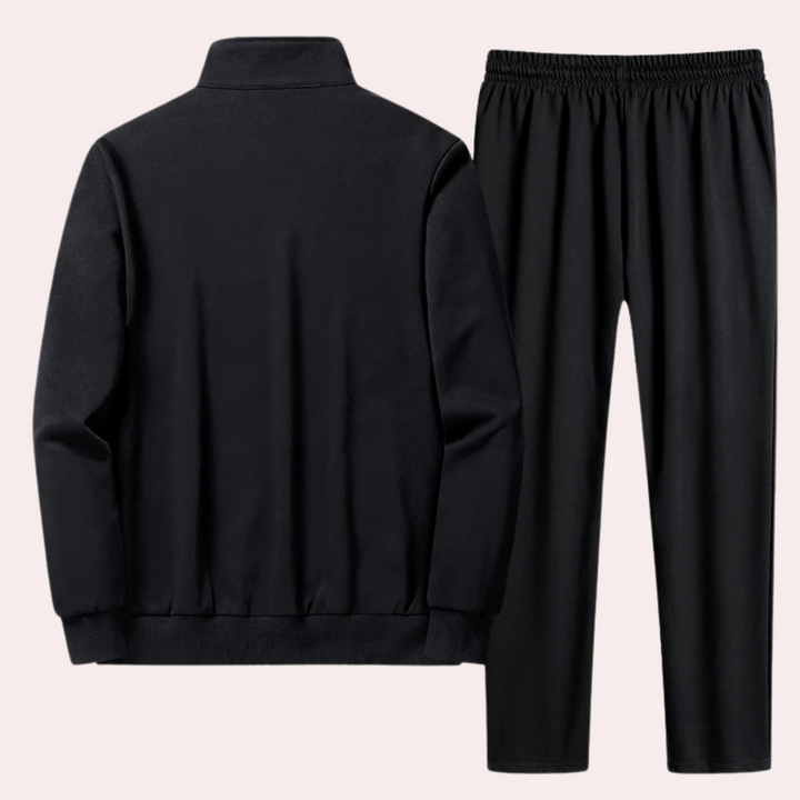 Stilvoller Herren Trainingsanzug, perfekt für Athleisure-Outfits, Sport & entspannte Freizeit. Komfortable Herrenmode.