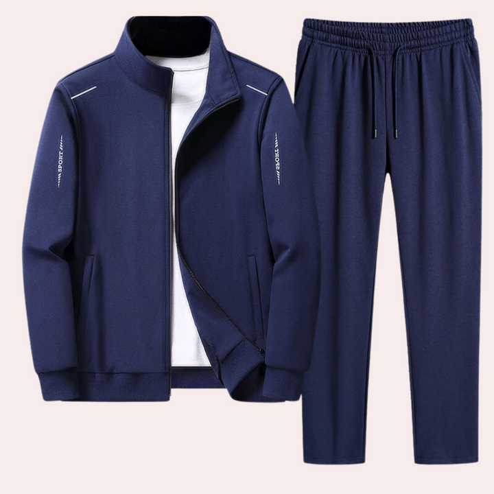 Moderner Herren Jogginganzug für Komfort und Stil. Idealer Athleisure-Zweiteiler als Sport- und Freizeitbekleidung.