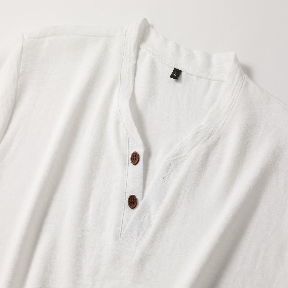 Herren V-Ausschnitt Hemd für klassischen Stil & Komfort. Ideal für Business Casual & Freizeitmode.
