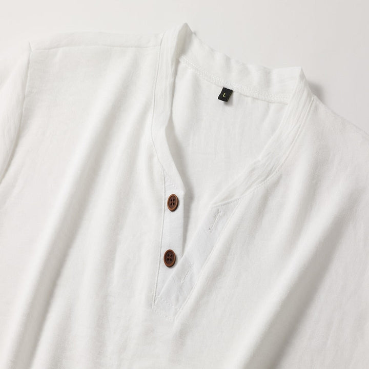 Herren V-Ausschnitt Hemd für klassischen Stil & Komfort. Ideal für Business Casual & Freizeitmode.