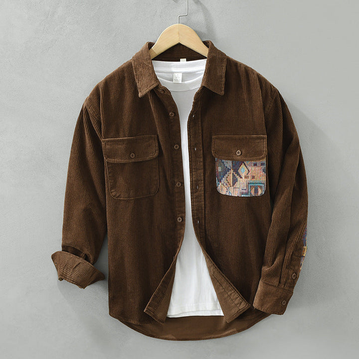 Eng anliegendes Herren Vintage Langarmhemd, eleganter Schnitt, perfekt für moderne Männermode.