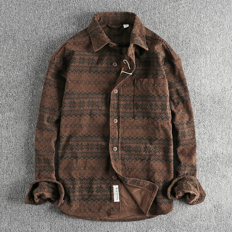 Zeitloses Herren Langarmhemd im Vintage-Stil. Ein stilvolles Freizeithemd, perfekt für moderne Männerlooks.