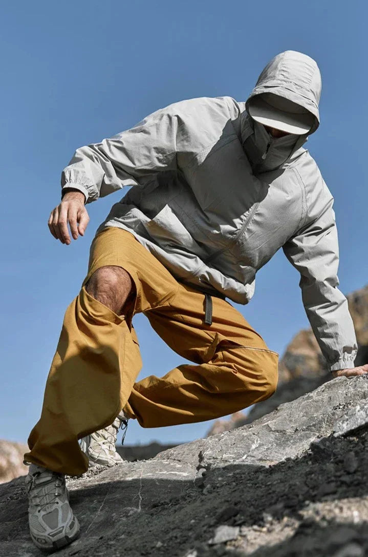Wetterfeste Outdoor-Jacke für Herren, schützt zuverlässig bei Wind und Wetter. Ideal für Abenteuer.