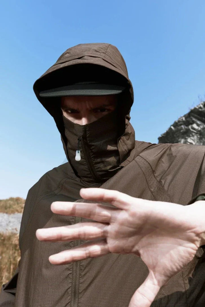 Leichte Sportjacke Herren, atmungsaktiv und vielseitig. Perfekt als Wander- oder Reisejacke.