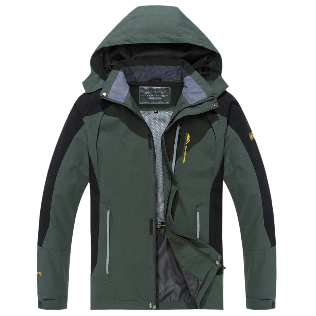 Thorben Herren-Allwetterjacke mit Kapuze, wasserdicht & winddicht, essentiell für jedes Outdoor-Erlebnis.