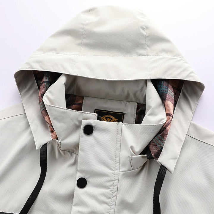 Robuste Herren Regenjacke mit abnehmbarer Kapuze, perfekt für jedes Wetter, wasserdicht & winddicht.