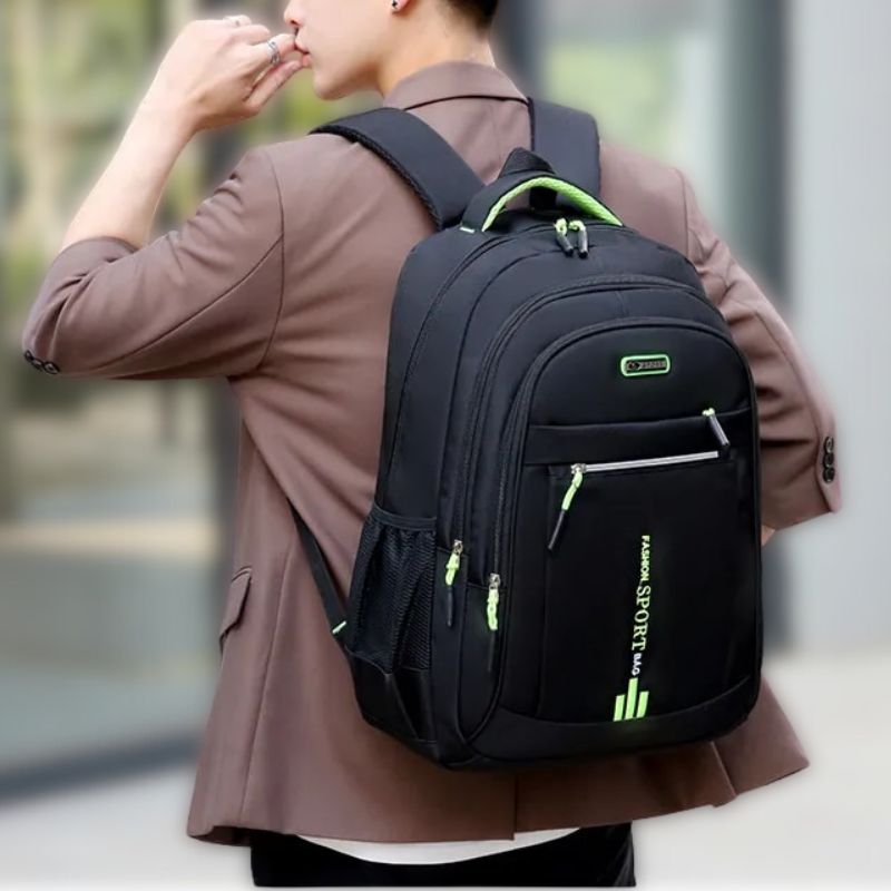 Herren wasserdichter Business-Rucksack, ideal für Laptop & Pendler, robust & stylisch.