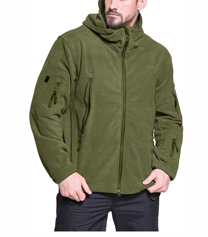 Atmungsaktive Herren Wanderjacke mit winddichtem Schutz. Komfortable Sportjacke für aktive Männer.