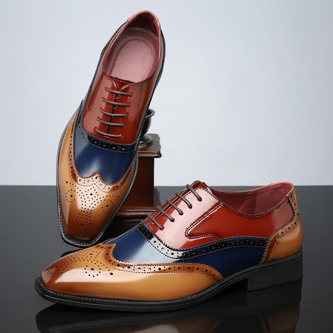 Elegante Herren Wingtip Brogues "Hayden", perfekt als Schnürschuhe für Abende oder festliche Events.