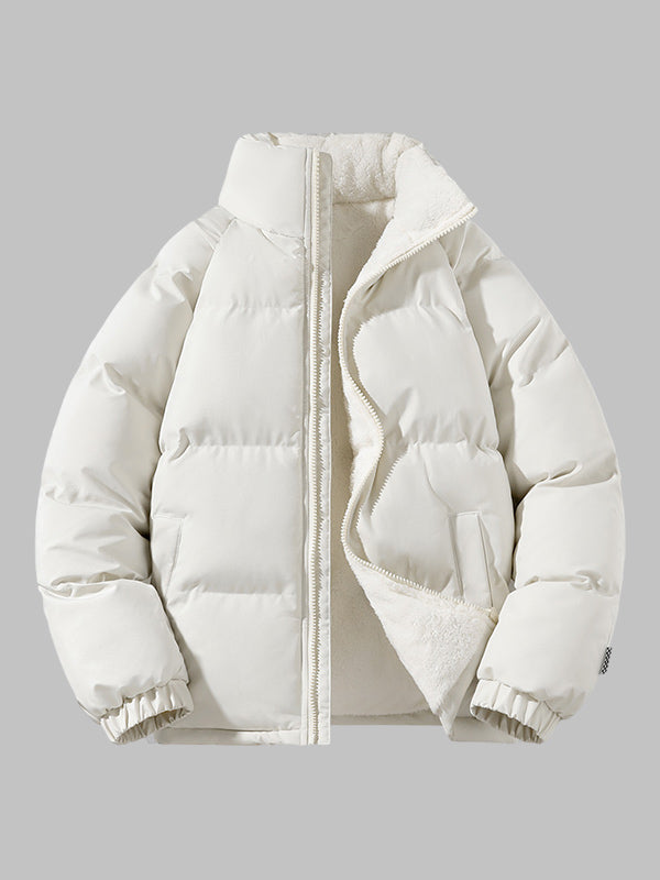 Bequeme Outdoor-Pufferjacke für Herren, robust und atmungsaktiv, schützt vor Kälte im Winter.