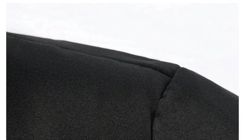 Trendiger Herren Winterparka, wasserabweisend & atmungsaktiv, ein Muss für Herrenmode.