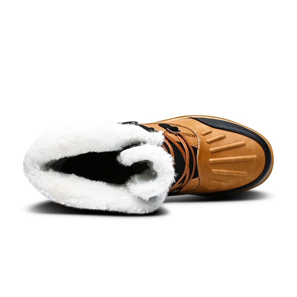 Herren Winterstiefel am Fuß, zeigen optimale Passform & Stil; ideale warme, wasserdichte Herrenschuhe.