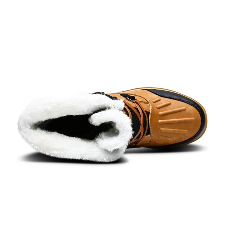 Herren Winterstiefel am Fuß, zeigen optimale Passform & Stil; ideale warme, wasserdichte Herrenschuhe.