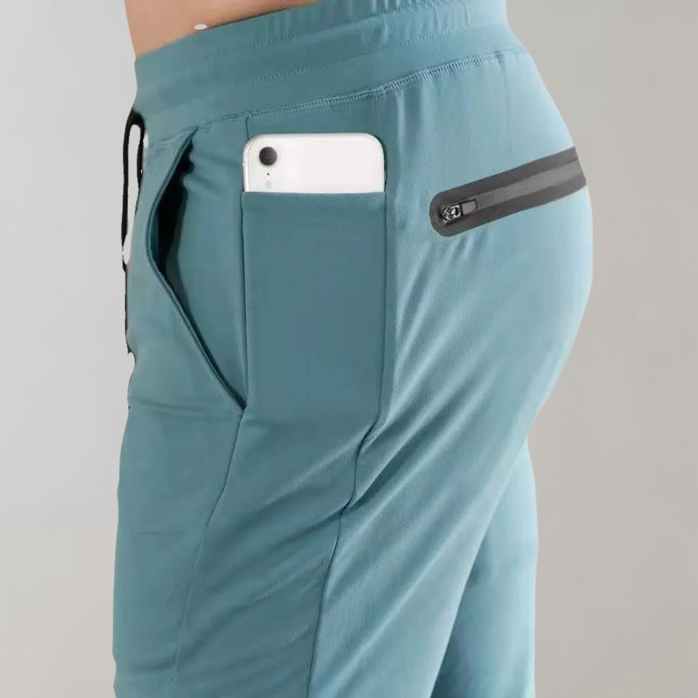 Stilvolle Herren Slim Fit Jogginghose 'Niko', ideal für Home Office, Fitness & Freizeit.