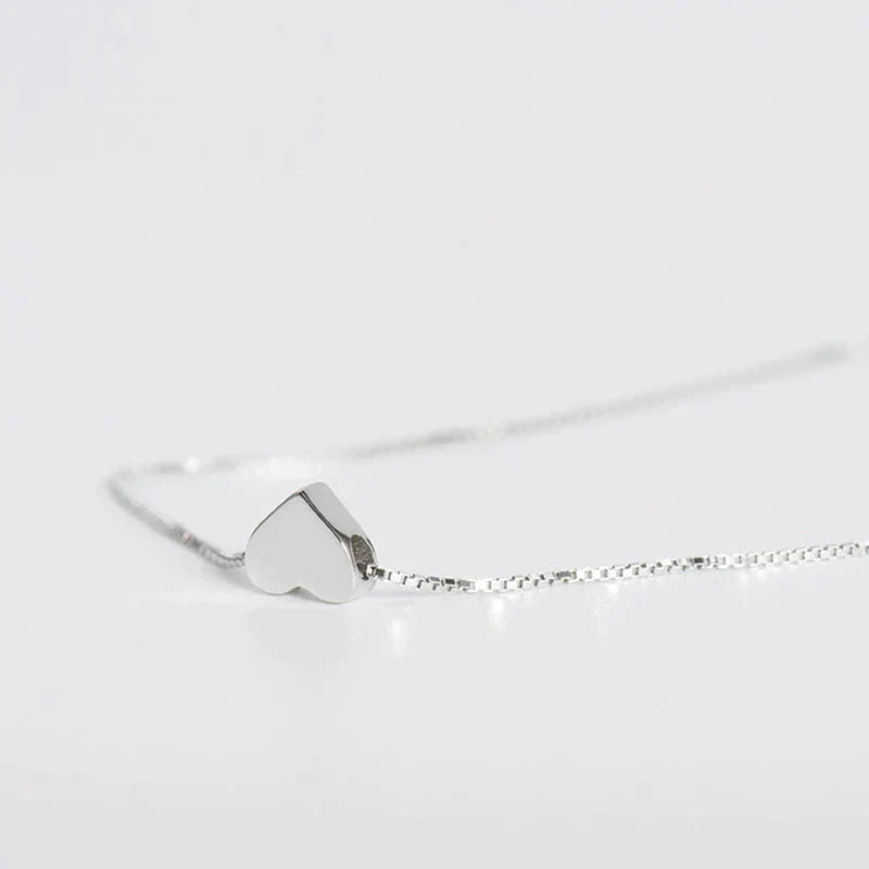 Zeitlose Sterling Silber Herzkette für Damen, ein elegantes Geschenk, minimalistisches Schmuckstück.